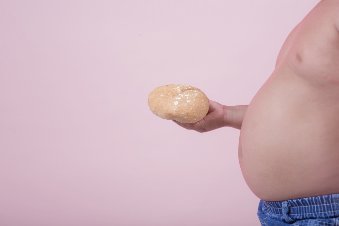 Obesidade infantil e fome oculta: a escassez encoberta pelo excesso