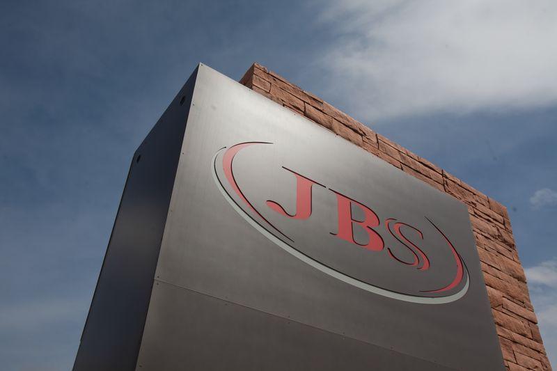 JBS diz ter investido mais de R$ 100 milhões em prevenção à covid-19