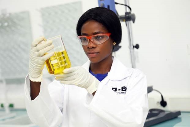 BASF inaugura planta de destilação para produção de aromas da Isobionics®