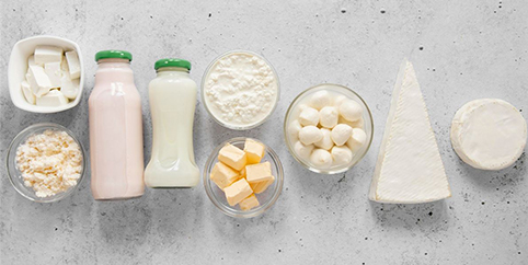 Corantes naturais em produtos lácteos: benefícios e desafios