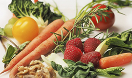 Comer para dormir melhor? Seis alimentos ricos em melatonina