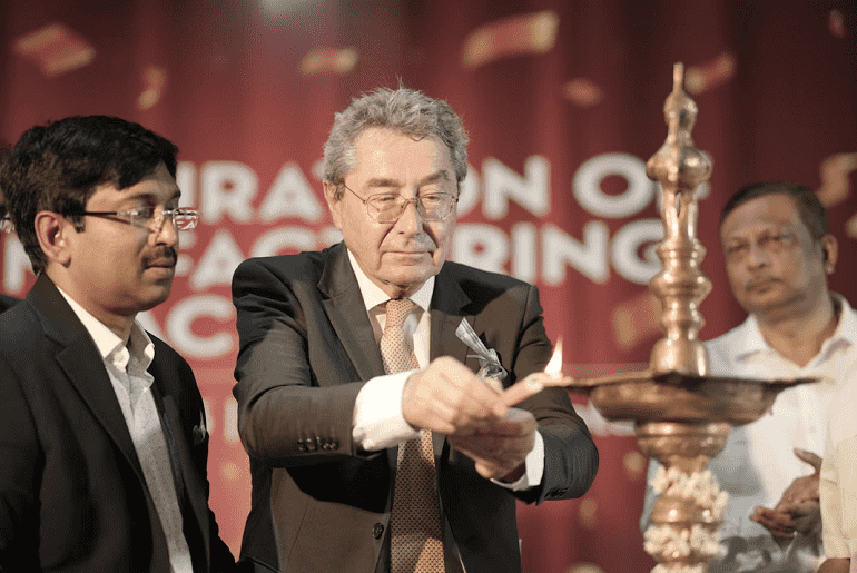 Mane Kancor inaugura fábrica na Índia