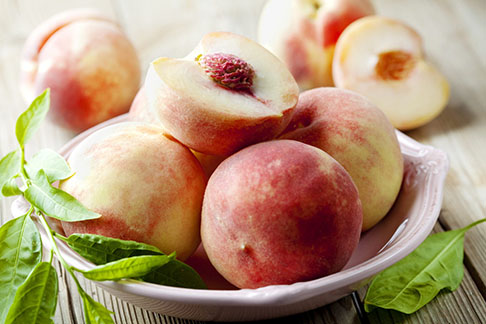 Agrana Fruit elege o pêssego branco como a fruta do ano