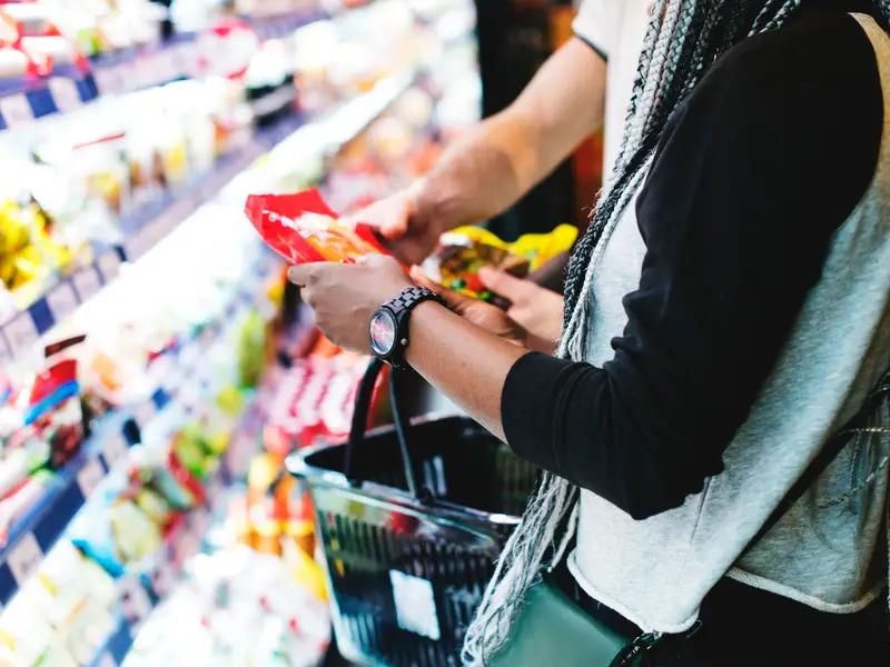 Como os consumidores avaliam a indústria de alimentos?