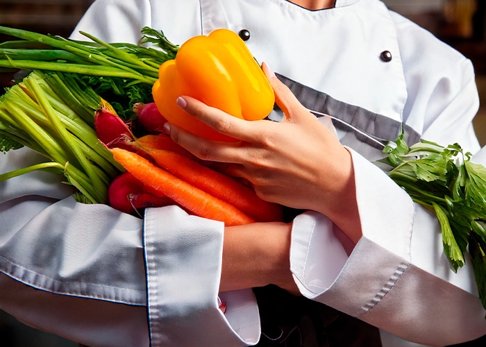 420 mil pessoas morrem por ano por alimentos contaminados, alerta especialista em segurança dos alimentos